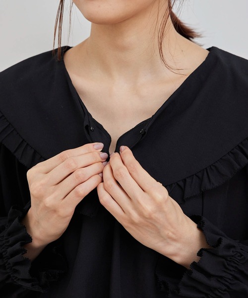 ROPE' PICNIC（ロペピクニック）の「BIGカラーラッフルフリルブラウス（シャツ/ブラウス・レディース・ホワイト/ブラック/グレー・38）」の5枚目の写真