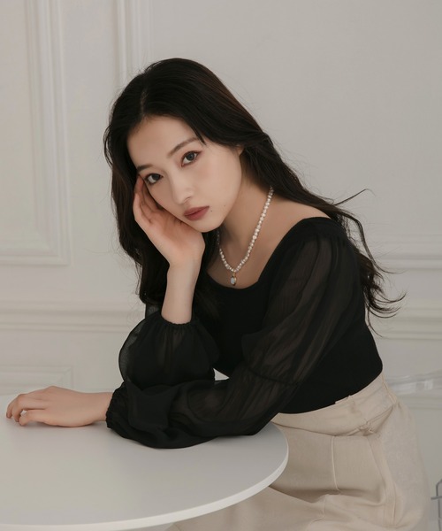 ANDGEEBEE（アンジービー）の「シアースリーブニット（ニット/セーター・レディース・オフホワイト/モカ/ブラック・MEDIUM）」の17枚目の写真