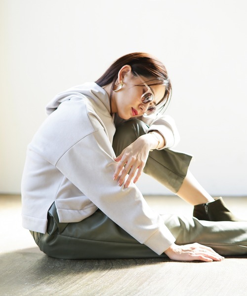 Emilyan(エミリアン)の「【2021A/W】【WEB限定】 ダブルフェイクスエード・サイドスリットパーカー(パーカー・レディース・ライトグレー/ブルーグレー/モカ・9号)」の9枚目の写真