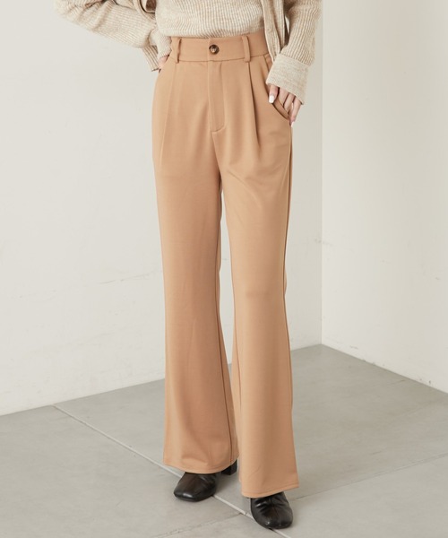 Chico(チコ)の「【Web限定】ポンチフレアスラックスパンツ(スラックス・レディース・ブラック/ベージュ/ブラウン/オレンジ/グリーン・FREE)」の1枚目の写真