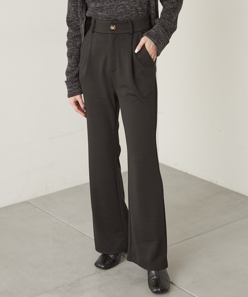 Chico(チコ)の「【Web限定】ポンチフレアスラックスパンツ(スラックス・レディース・ブラック/ベージュ/ブラウン/オレンジ/グリーン・FREE)」の2枚目の写真