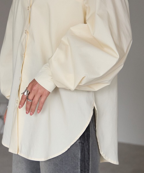 r.(アールドット)の「ボリュームスリーブ袖リブブラウス(シャツ/ブラウス・レディース・ホワイト/ブラック/グレイッシュベージュ/ブルー/ピンク/キナリ/インディゴブルー/ネイビー・FREE)」の12枚目の写真
