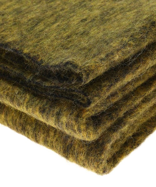 AMBUSH(アンブッシュ)の「AMBUSH ALPACA MAXI SCARF 12113161(マフラー・レディース・ブラック/イエロー・ONE SIZE)」の3枚目の写真