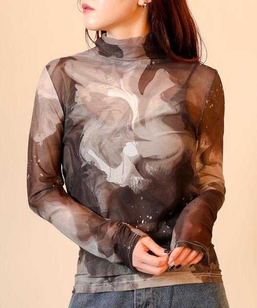 aimoha（アイモハ）の「アート配色透け感カットソー (SS)（Tシャツ/カットソー・レディース・グリーン/ベージュ/ブラック・FREE）」の2枚目の写真