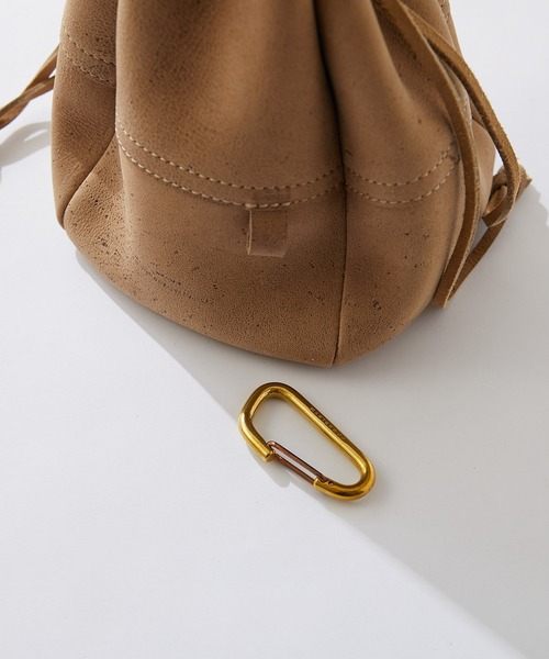 MASTER&Co(マスターアンドコー)の「【MASTER&Co./マスターアンドコー】KUDU巾着ポーチ(ハンドバッグ・レディース・サンドベージュ・ONE SIZE)」の11枚目の写真