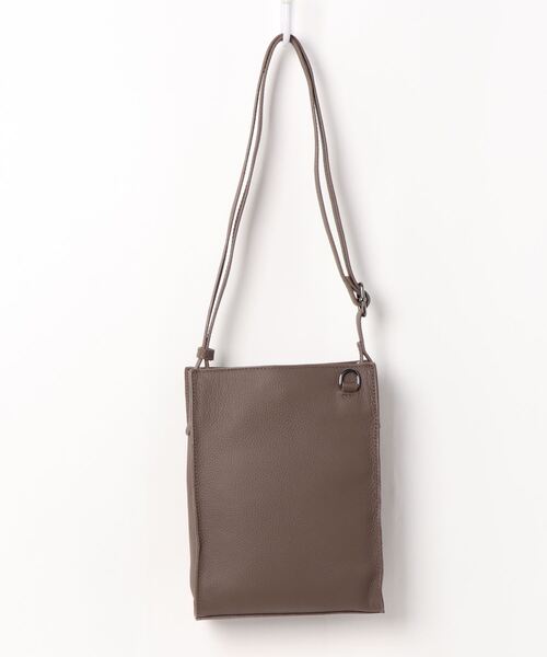 VitaFelice（ヴィータフェリーチェ）の「本牛革スクエアミニショルダーバッグ クロスボディバッグ（ショルダーバッグ・レディース・アッシュグレー/ブラック/ブラウン系その他/オフホワイト・FREE）」の5枚目の写真