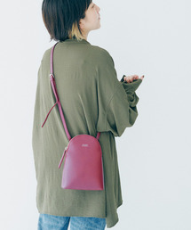 <favori vie nouvelle/ファボリ ヴィー ヌーヴェル>エンボスミニショルダーバッグ