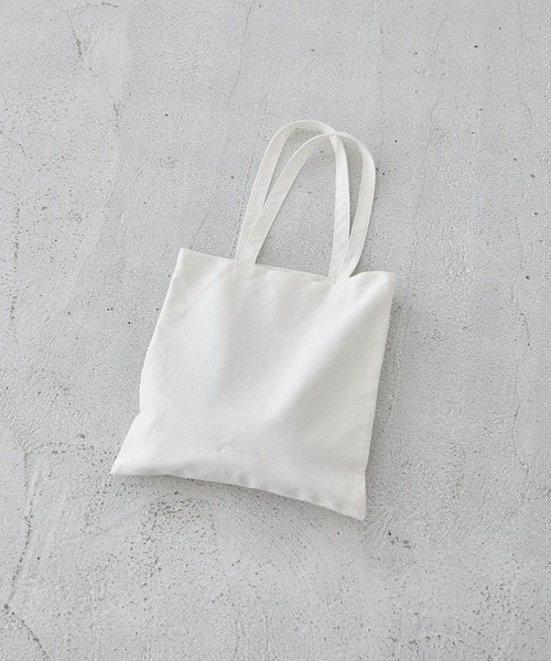 flaner（フラネ）の「flanerロゴトートバッグ（トートバッグ・レディース・ホワイト/ベージュ・FREE）」の2枚目の写真