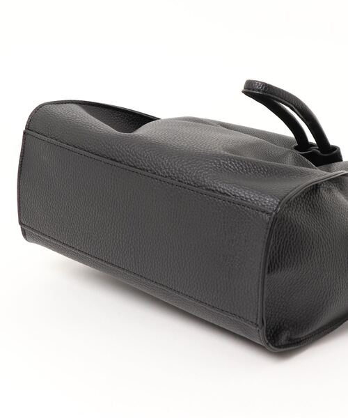 AZUL by moussy（アズールバイマウジー）の「GATHER 2WAY BAG/ギャザーツーウェイバッグ（ショルダーバッグ・レディース・ブラック/ライトベージュ/グレー系その他・FREE）」の5枚目の写真