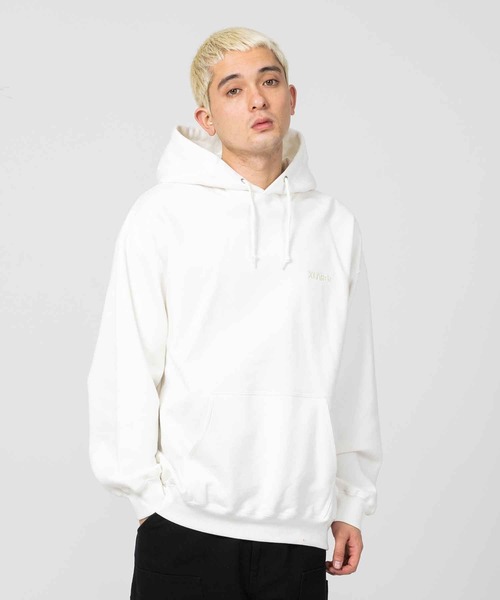 XLARGE（エクストララージ）の「EMBROIDERY SLANTED OG PULLOVER HOODED SWEAT（パーカー・メンズ・ホワイト/ブラック/ネイビー/イエロー/グリーン・S/M/L/XL）」の20枚目の写真