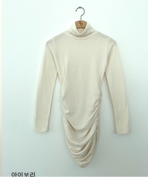 BEIDELLI（ベイデリー）の「[BELLIDE MADE] ハイネックシャーリングスリムミニワンピース（ワンピース・レディース・ブラック/ベージュ/アイボリー・FREE）」の19枚目の写真