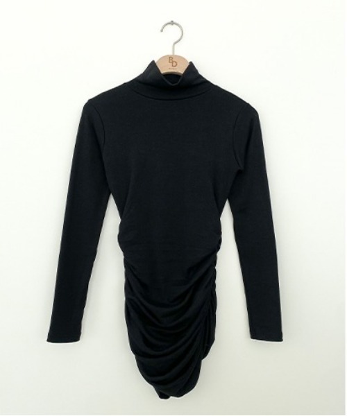 BEIDELLI（ベイデリー）の「[BELLIDE MADE] ハイネックシャーリングスリムミニワンピース（ワンピース・レディース・ブラック/ベージュ/アイボリー・FREE）」の20枚目の写真