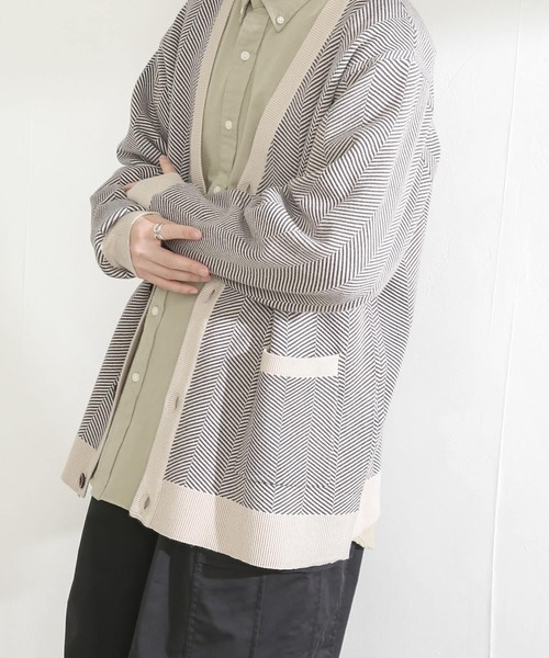 SENSE OF PLACE by URBAN RESEARCH（センスオブプレイスバイアーバンリサーチ）の「ヘリンボーンストレッチVネックカーディガン（カーディガン/ボレロ・メンズ・ブラック/ベージュ・MEDIUM/LARGE）」の14枚目の写真