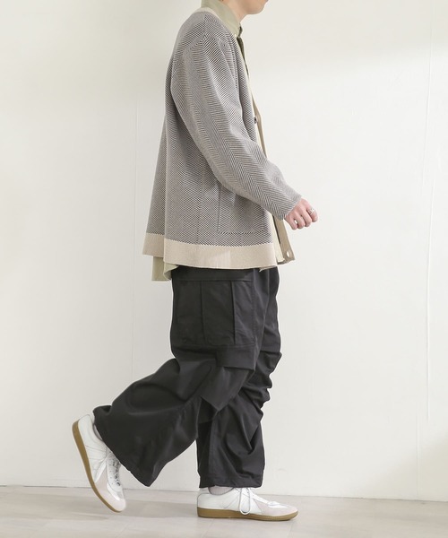 SENSE OF PLACE by URBAN RESEARCH（センスオブプレイスバイアーバンリサーチ）の「ヘリンボーンストレッチVネックカーディガン（カーディガン/ボレロ・メンズ・ブラック/ベージュ・MEDIUM/LARGE）」の17枚目の写真