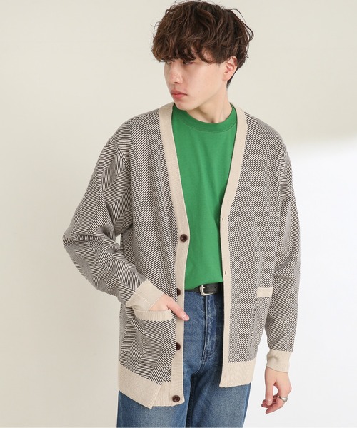 SENSE OF PLACE by URBAN RESEARCH（センスオブプレイスバイアーバンリサーチ）の「ヘリンボーンストレッチVネックカーディガン（カーディガン/ボレロ・メンズ・ブラック/ベージュ・MEDIUM/LARGE）」の3枚目の写真