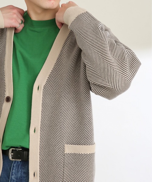 SENSE OF PLACE by URBAN RESEARCH（センスオブプレイスバイアーバンリサーチ）の「ヘリンボーンストレッチVネックカーディガン（カーディガン/ボレロ・メンズ・ブラック/ベージュ・MEDIUM/LARGE）」の5枚目の写真