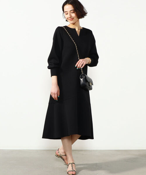 NOLLEY’S Sophi（ノーリーズソフィ）の「◇【WEB限定カラーあり】ウォッシャブルダンボールペプラムワンピース（ワンピース・レディース・ブラック/アイボリー/グレイッシュブルー・38）」の14枚目の写真