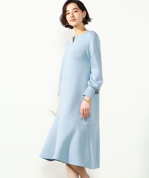 NOLLEY’S Sophi（ノーリーズソフィ）の「◇【WEB限定カラーあり】ウォッシャブルダンボールペプラムワンピース（ワンピース・レディース・ブラック/アイボリー/グレイッシュブルー・38）」の18枚目の写真