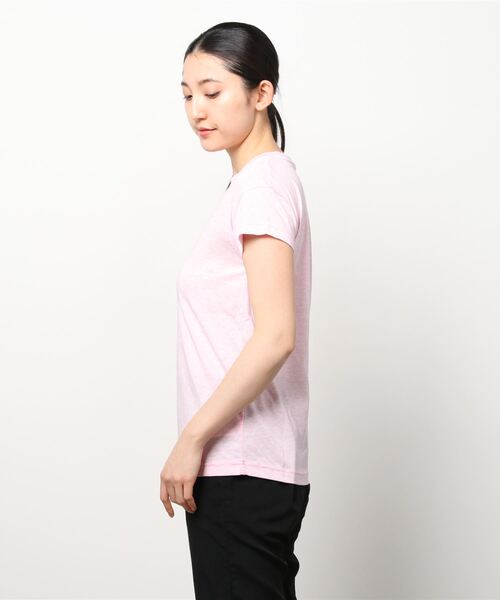 NEW BALANCE(ニューバランス)の「Relentless ノベルティクルーショートスリーブTシャツ(Tシャツ/カットソー・レディース・ライトブルー/スモークピンク/ブラック×ホワイト/イエロー系・X-LARGE/LARGE/MEDIUM/SMALL)」の6枚目の写真