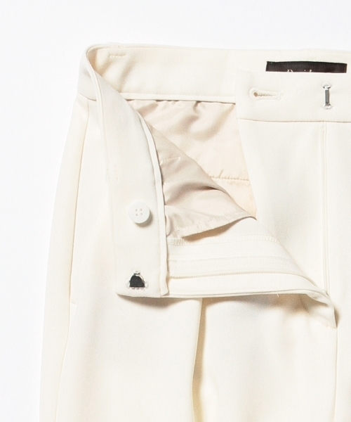 Demi-Luxe BEAMS（デミルクス ビームス）の「【BAILA 11月号掲載】Demi-Luxe BEAMS / トリアセボックスヘムパンツ（その他パンツ・レディース・ホワイト/ブラック/ネイビー・38/40/36）」の21枚目の写真