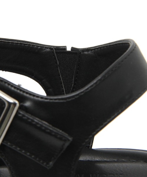 GLOBAL WORK（グローバルワーク）の「厚底グルカサンダル/262834（サンダル・レディース・ブラック/オフホワイト・MEDIUM/LARGE）」の15枚目の写真