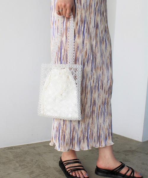 GeeRA（ジーラ）の「ビーズトート（トートバッグ・レディース・ブラウン/グリーン/クリア・FREE）」の3枚目の写真