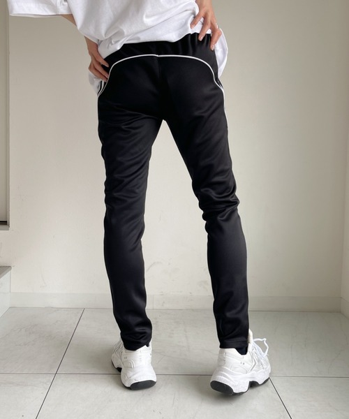 adidas(アディダス)の「adidas COMBAT SPORTS(アディダス コンバットスポーツ)/TRACK PANTS トラックパンツ ジャージ(スウェットパンツ・レディース・ブラック/ベージュ・M/L)」の3枚目の写真