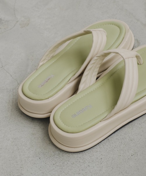 Kastane（カスタネ）の「配色トングサンダル（サンダル・レディース・アイボリー/ブラック・37/36/38）」の11枚目の写真