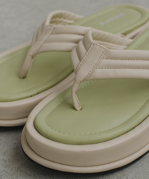 Kastane（カスタネ）の「配色トングサンダル（サンダル・レディース・アイボリー/ブラック・37/36/38）」の9枚目の写真