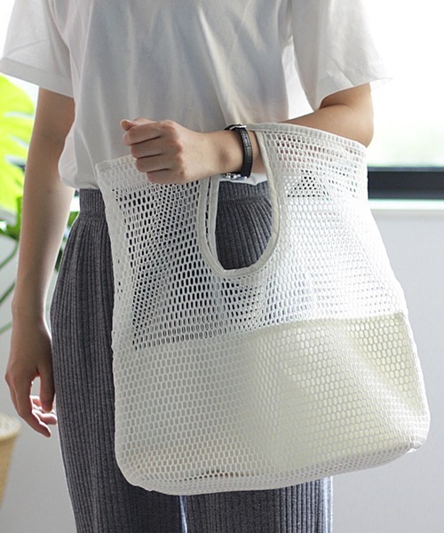 c.u.l(シーユーエル)の「【c.u.l】メッシュミニバッグ cula375(トートバッグ・レディース・ホワイト/ブラック・FREE)」の4枚目の写真
