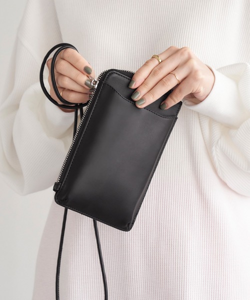 Chaco closet(チャコ クローゼット)の「フェイクレザーマルチミニショルダーバッグ(ショルダーバッグ・レディース・ブラック/ブラウン/ピンク/イエロー/グリーン/アイボリー/グレイッシュベージュ/ブルー/レッド・FREE)」の22枚目の写真
