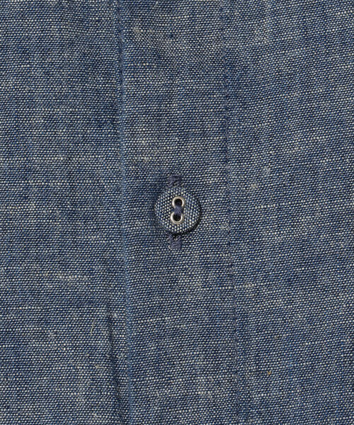 KATO`(カトー)の「KATO`/カトー シャンブレーバンドカラープルオーバーシャツ(シャツ/ブラウス・メンズ・ホワイト/インディゴブルー・SMALL/MEDIUM/LARGE)」の7枚目の写真