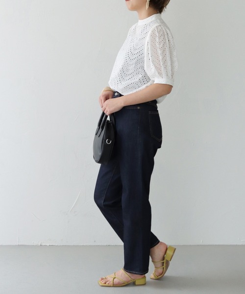 HER CLOSET（ハークローゼット）の「【shemoshelly】五分袖カットレースボリュームスリーブブラウス（シャツ/ブラウス・レディース・オフホワイト/ブラック/グレイッシュベージュ・M）」の5枚目の写真