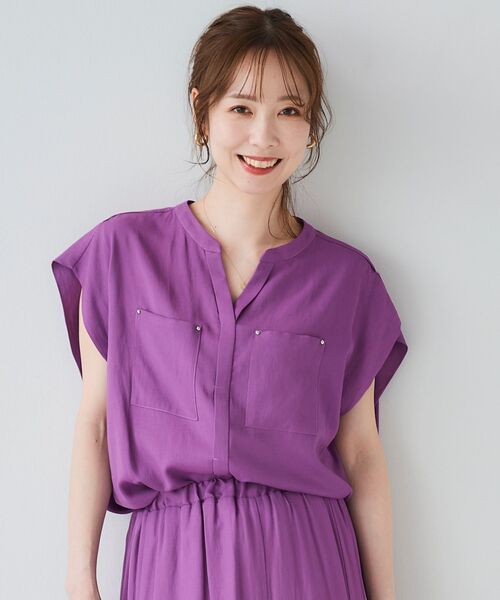 le.coeur blanc(ルクールブラン)の「リネンライクバックタックブラウス(シャツ/ブラウス・レディース・パープル/ダークグレー/モカ/グリーン・38)」の8枚目の写真