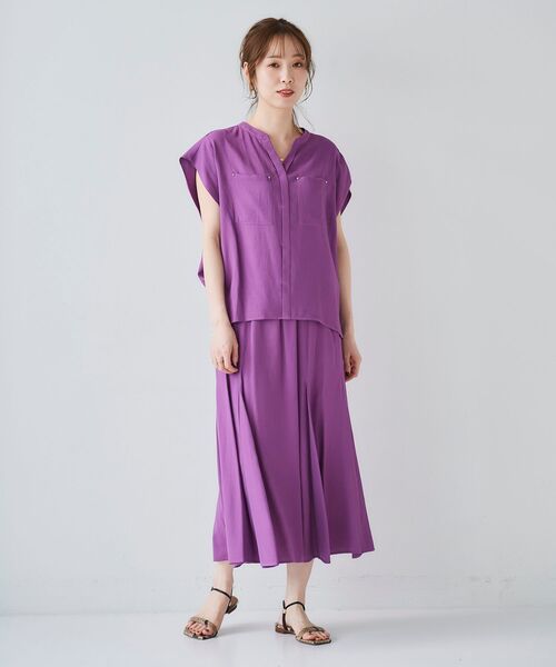 le.coeur blanc(ルクールブラン)の「リネンライクバックタックブラウス(シャツ/ブラウス・レディース・パープル/ダークグレー/モカ/グリーン・38)」の12枚目の写真