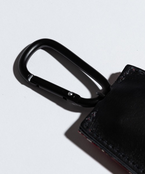 glamb（グラム）の「Bandana Key Case / バンダナキーケース（キーケース/キーアクセサリー・メンズ・レッド/ブラック・FREE）」の6枚目の写真