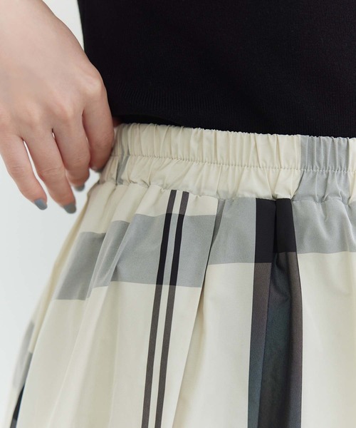 fifth（フィフス）の「チェックロングフレアスカート（スカート・レディース・ホワイト/ブラック/ネイビー・M/SS）」の10枚目の写真