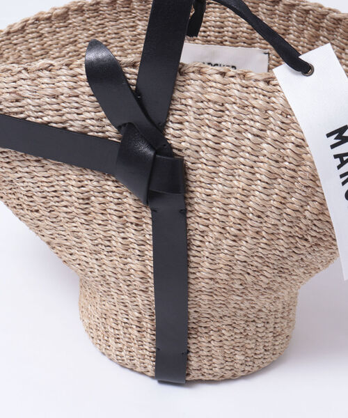 MARCHER(マルシェ)の「【MARCHER/ マルシェ】 ひねりベルトかごバッグ(かごバッグ・レディース・キャメル/ブラック・FREE)」の6枚目の写真