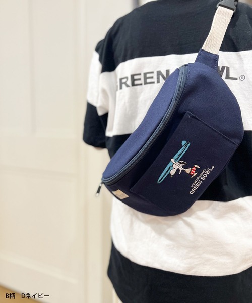 SNOOPY×OLD BETTY'S（スヌーピーカケルオールドベティーズ）の「【日本製】スヌーピー【SNOOPY】 Canvas Body Bag/キャンバス ボディバッグ（ボディバッグ/ウエストポーチ・レディース・ブラック/ネイビー/ブラック系その他/ベージュ系その他/ブラック系その他2/ベージュ系その他2/イエロー系その他/イエロー系その他2/イエロー/ベージュ/ネイビー系1/ネイビー系2・FREE）」の8枚目の写真