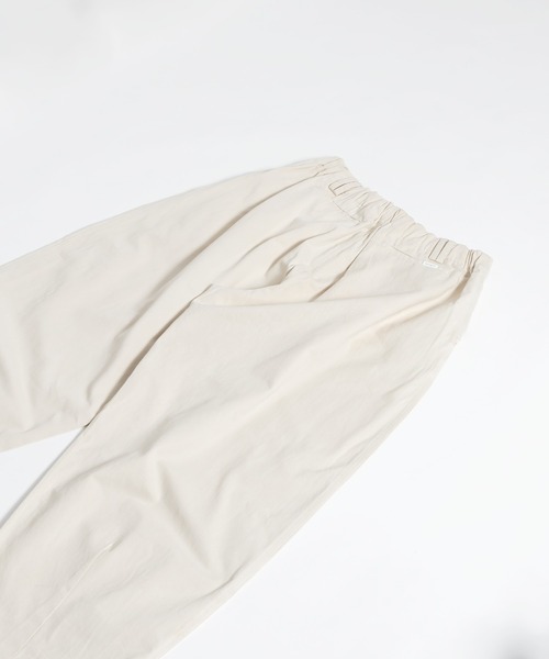 MUHET(ミュエータ)の「バルーンパンツ(その他パンツ・レディース・ブラック/アイボリー/キャメル・SMALL/MEDIUM/X-LARGE)」の11枚目の写真