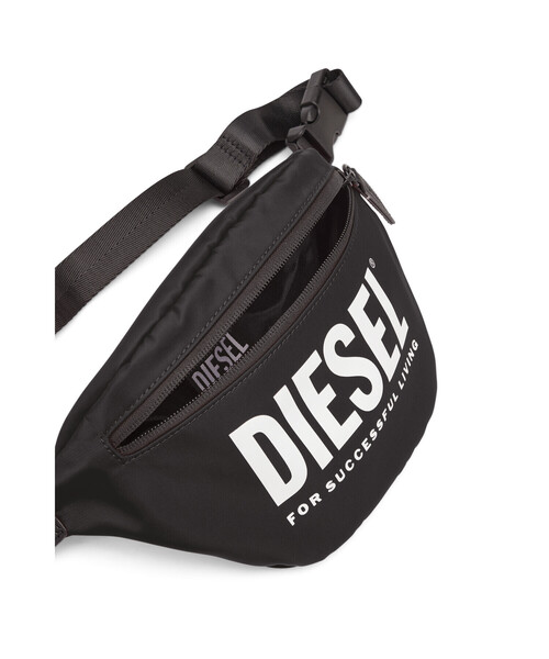 DIESEL（ディーゼル）の「キッズ ボディーバッグ ロゴ（ボディバッグ/ウエストポーチ・キッズ・ブラック/レッド・UNI）」の9枚目の写真