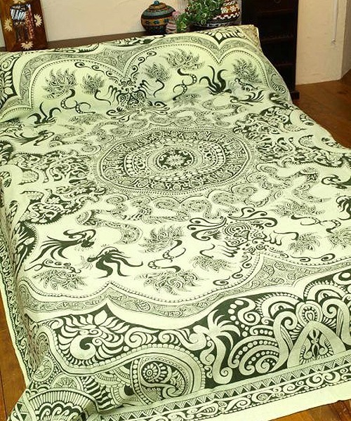 チャイハネ(チャイハネ)の「【チャイハネ】トライバルベッドカバー セミダブルサイズ(寝具・メンズ・グリーン/グレー/ブラウン/パープル/レッド/ブルー/ライトグレー/ブラック/ダークブラウン・FREE)」の6枚目の写真