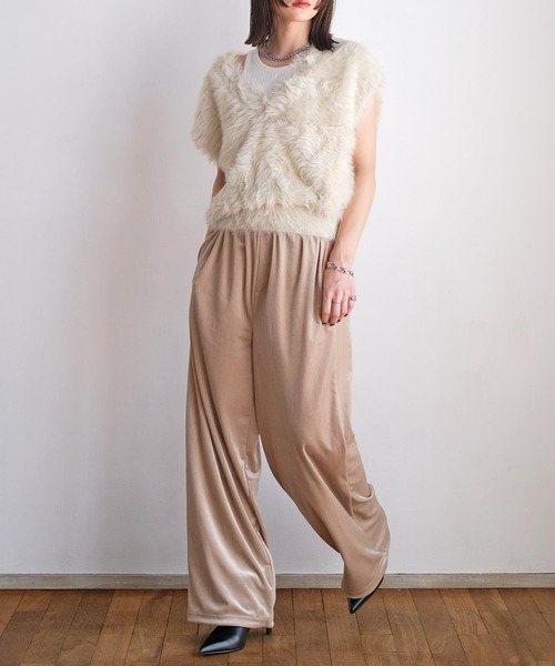 【美品】AKTE Vネックシャギーニットベスト Vネックシャギーニットベスト | AKTE