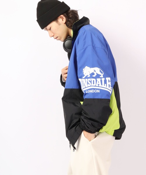 LONSDALE(ロンズデール)の「LONSDALE ナイロンワッシャー ジャケット カラーブロック ジャンバー(ナイロンジャケット・メンズ・ブラック/パープル/グリーン・LL/L/M)」の8枚目の写真