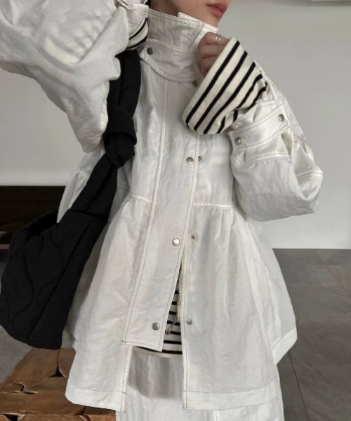 WILLFULLY(ウィルフリー)の「stitch work peplum medium nylon JK(ナイロンジャケット・レディース・ホワイト/ブラック・FREE)」の21枚目の写真