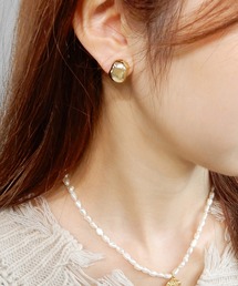 minia | ゆがみボタンイヤリング(イヤリング)