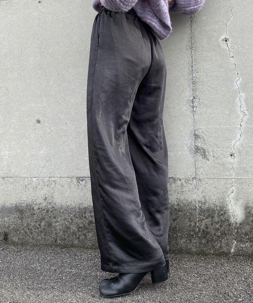 Couleur Meler(クルールメリー)の「Couleur Meler オクユウカ サテンイージーストレートパンツ(その他パンツ・レディース・ブラック/ベージュ系その他・FREE)」の1枚目の写真