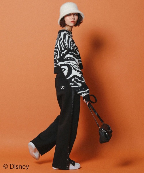 PAGEBOY（ページボーイ）の「WEB限定アイテム / Mickey / 裏毛パンツ（スウェットパンツ・レディース・オフホワイト/ブルー/ブラック・FREE）」の11枚目の写真