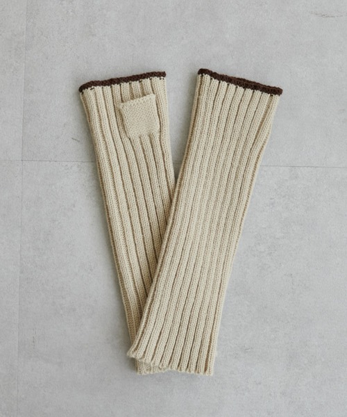 DISCOAT（ディスコート）の「配色リブニットアームウォーマー（手袋・レディース・ブラック/ベージュ/アイボリー/グリーン系その他・FREE）」の16枚目の写真