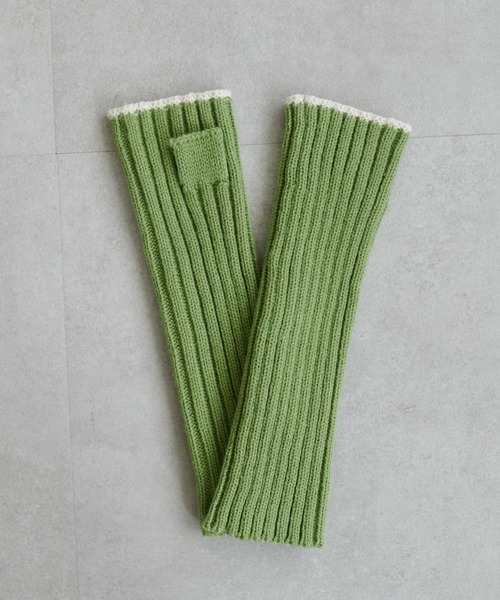 DISCOAT（ディスコート）の「配色リブニットアームウォーマー（手袋・レディース・ブラック/ベージュ/アイボリー/グリーン系その他・FREE）」の21枚目の写真